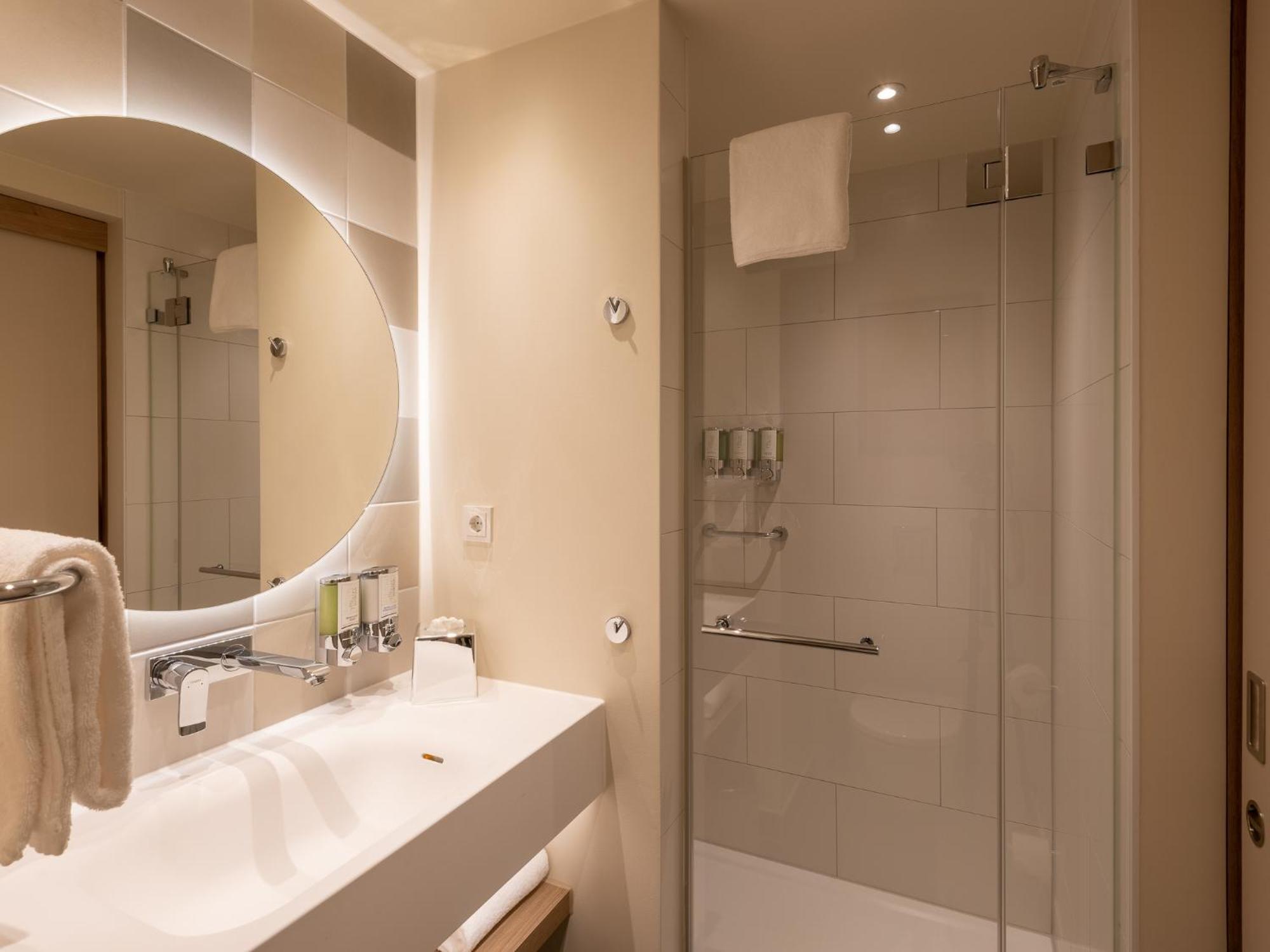 Hampton By Hilton North 3*