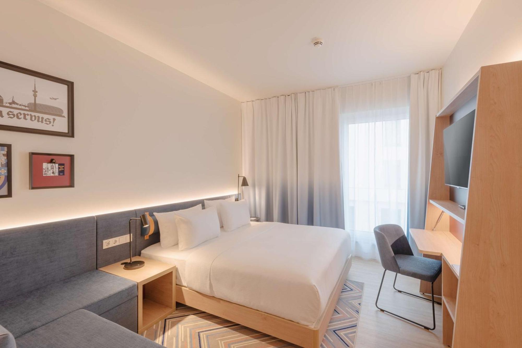 Hampton By Hilton North 3*